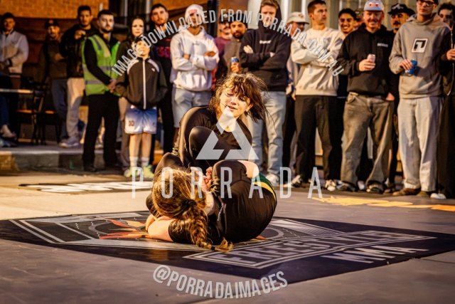 Porrada_Morena-Margione-v-Mia-Tabak013_20260815_173643